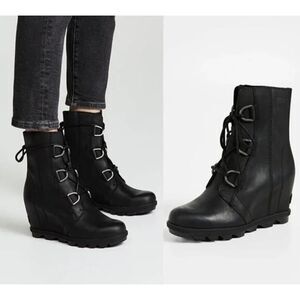 SOREL Joan Of Arctic Wedge II Mid-High Lace-Up Bootie Boots Oiled Loden | 9 EUC